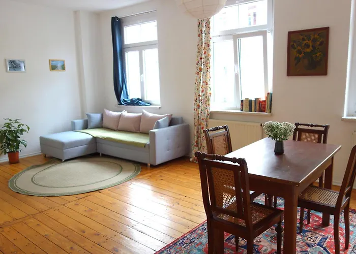 2R-Wohnung Am Rande Der Neustadt