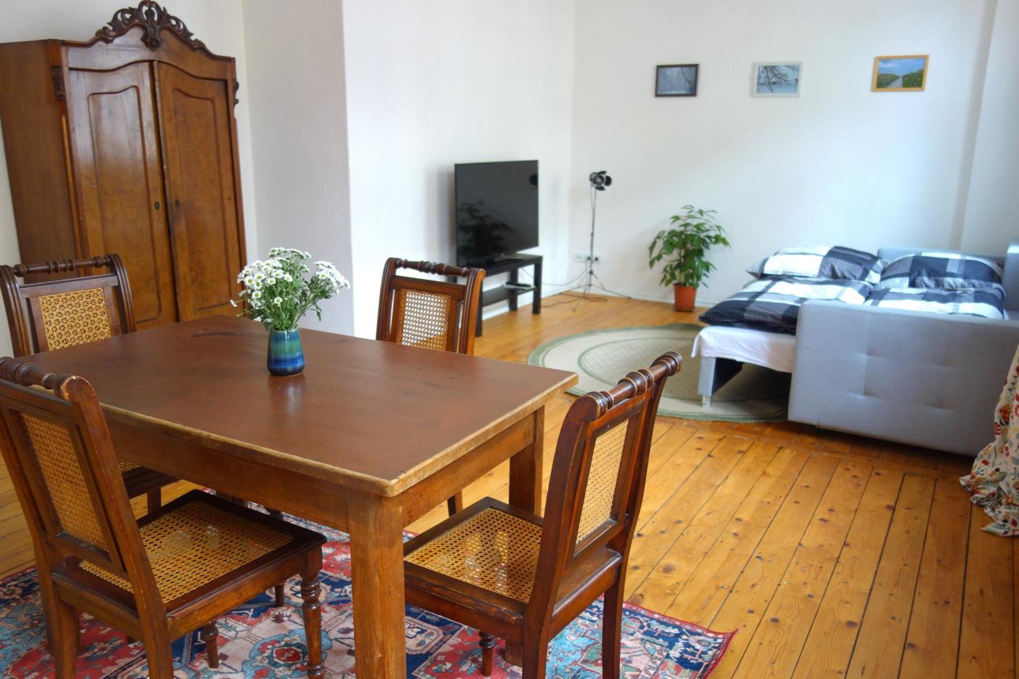 2r-wohnung Am Rande Der Neustadt Apartment Dresden