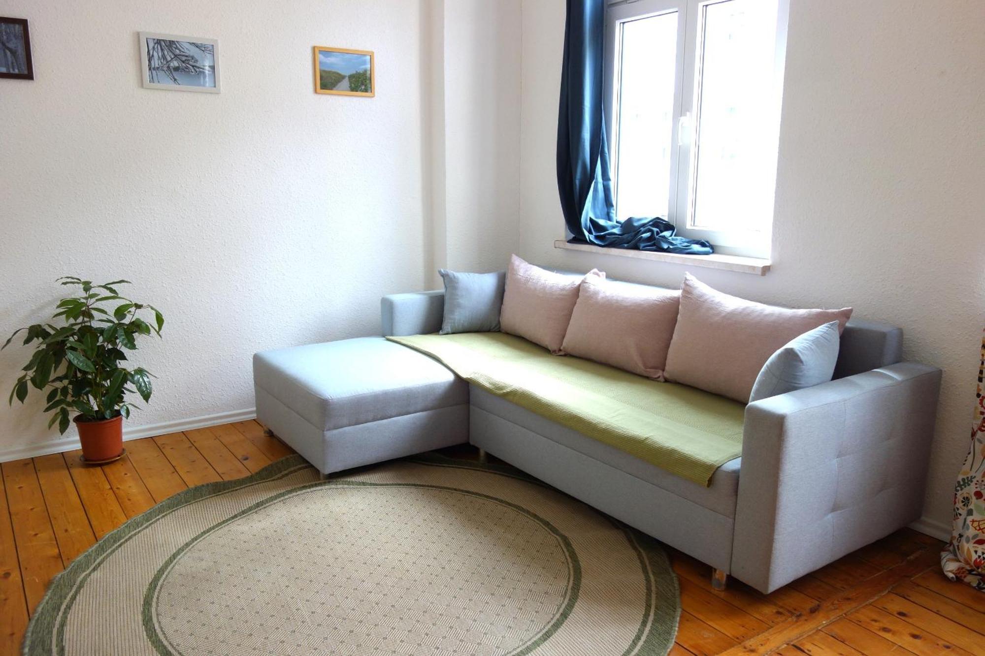 Apartment 2r-wohnung Am Rande Der Neustadt